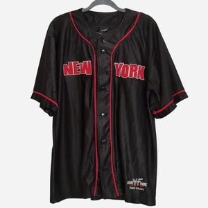 Vintage WWF New York Times Square Baseball Jersey Shirt Black Red Size L